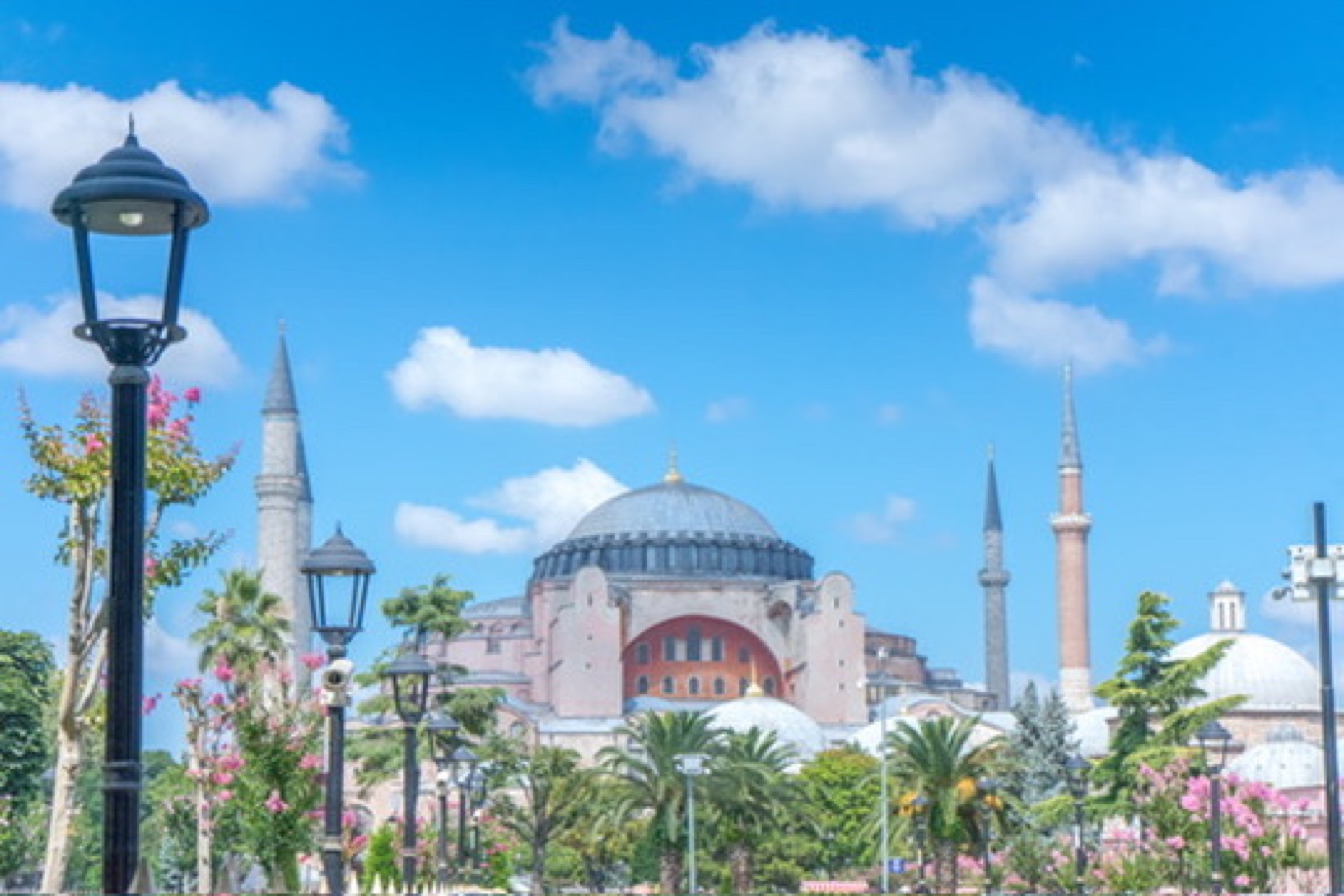Hagia Sophia beneath a bright blue sky